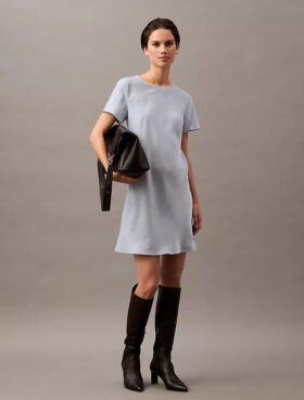 Vestido mini tipo camiseta
