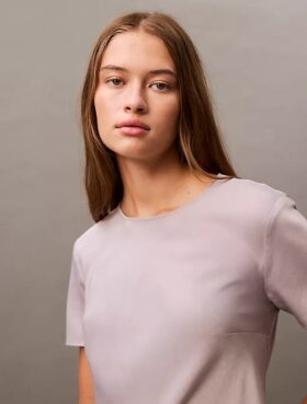Vestido mini tipo camiseta