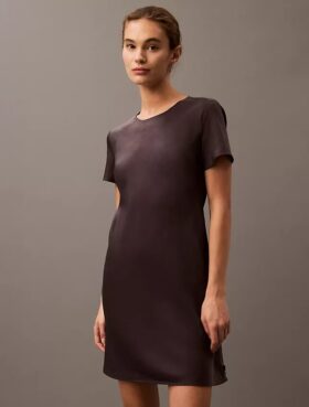 Vestido mini tipo camiseta