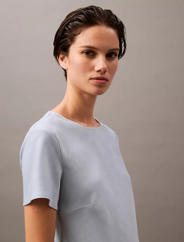 Vestido mini tipo camiseta Vestido mini tipo camiseta