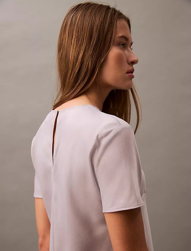 Vestido mini tipo camiseta Vestido mini tipo camiseta