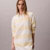Vestido polo mini con rayas Varsity