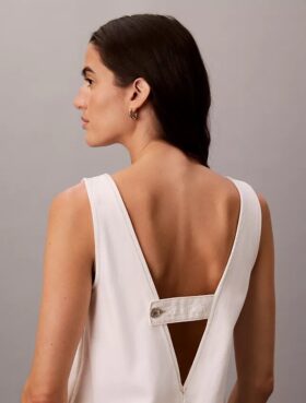 Vestido recto de Denim con cuello en V
