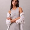 Vestido sin mangas midi con logotipo de Calvin Klein Vestido sin mangas midi con logotipo de Calvin Klein
