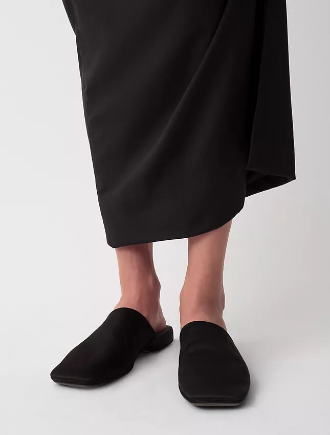 Zapatillas de satén de seda Hugh Zapatillas de satén de seda Hugh