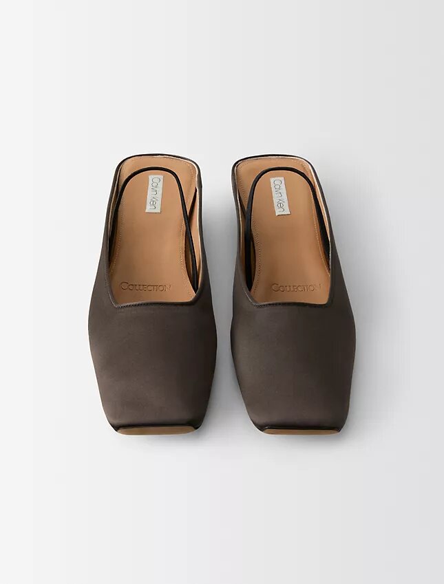 Zapatos planos de satén de seda Lana Zapatos planos de satén de seda Lana